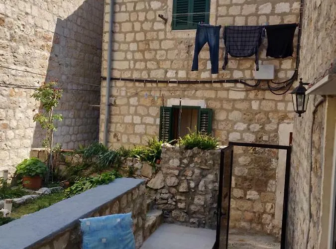 Banovac * دوبروفينك